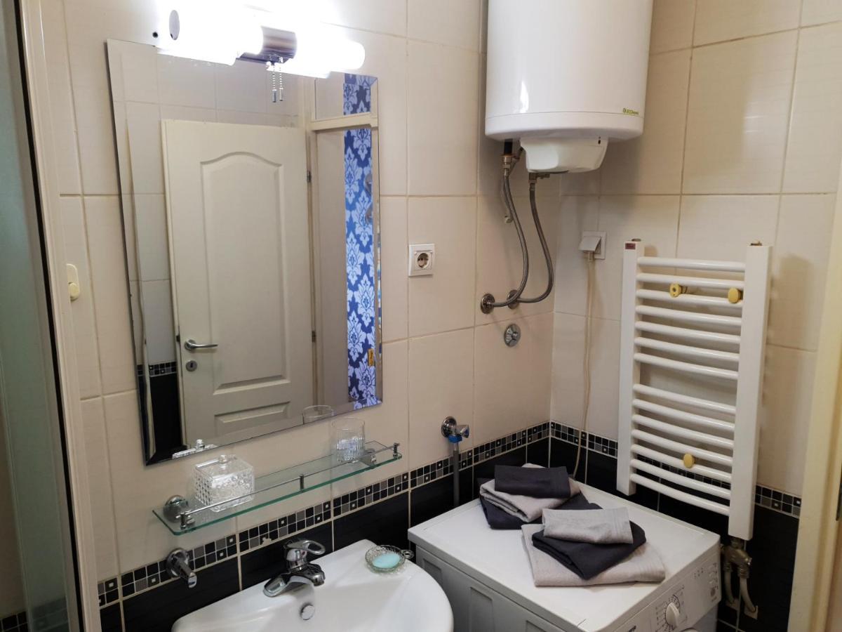 Apartman 64 - Besplatan Parking Za Goste Novi Sad Exteriör bild